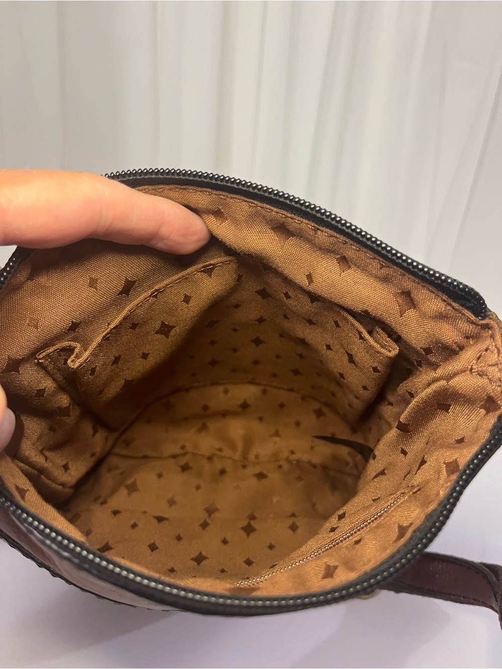Fossil Cognac Leather Crossbody with Brass Logo - Picture 5 of 8